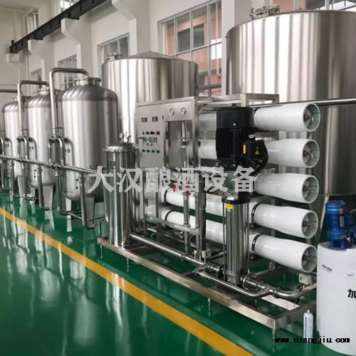 江蘇無錫市錫北鎮(zhèn)杜總購(gòu)買的一臺(tái)水處理設(shè)備正在制作中！